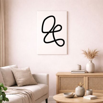 北欧ミニマルな空間に飾られた、ブラックラインの抽象ラインアート（A3サイズ相当）。