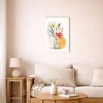 北欧ミニマルな空間に飾られた水彩フラワー抽象キャンバスアート（A3相当）。