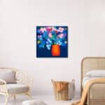 寝室に映えるブルーフラワーベース キャンバスアート