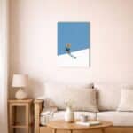 北欧ミニマルな空間に飾られたオレンジフラワーキャンバスアート。