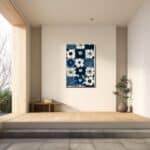 版画調のフラワーアートを寝室に飾ったイメージ