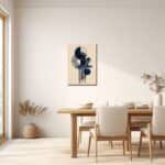 ダイニングに飾ったネイビー幾何学抽象キャンバスアートの設置イメージ