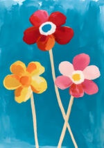 ターコイズブルーの背景に三輪の花を描いた手描き風フラワーアートパネル