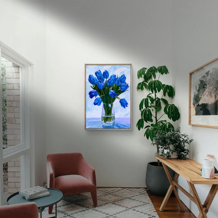 チューリップ リビング フラワーアート｜青が澄んで見える花の静物画