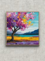 厚塗りの花木と青い湖、山並みを描いたピンク フラワーアートパネル フレーム設置イメージ