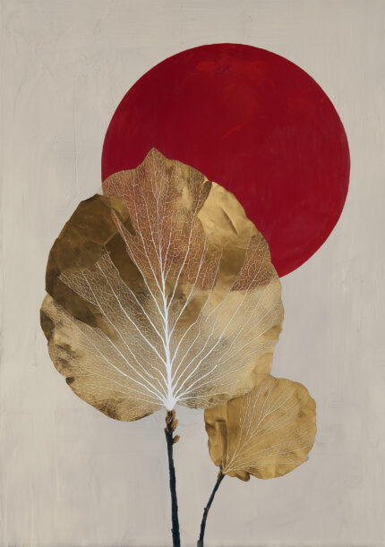 大きな赤い円と金色の葉が印象的なボタニカルアート