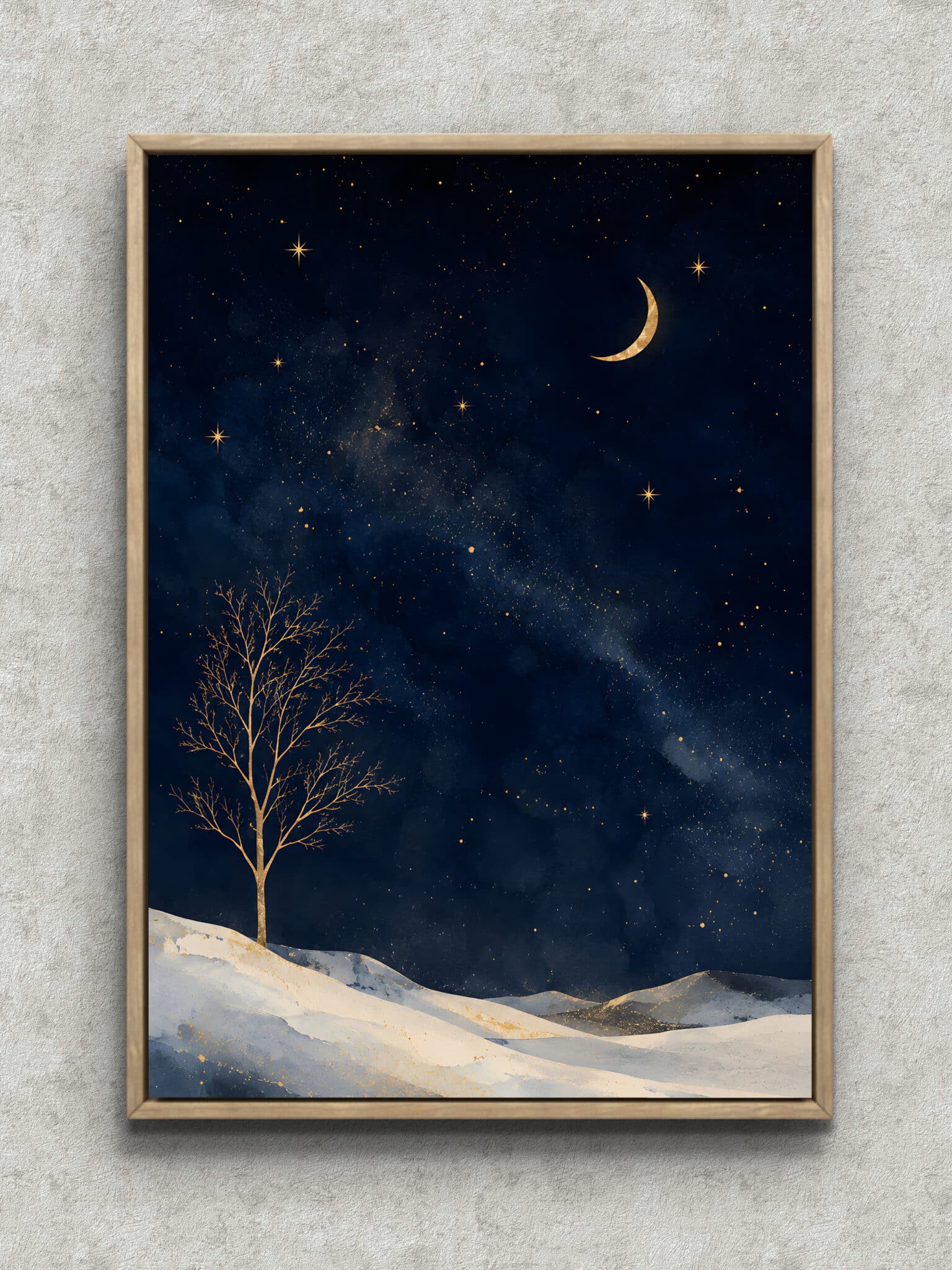 golden-crescent-moon-interior-art-main-1-ma-10971.jpg 金色の三日月と星、枝木を描いた紺色のモダンアートパネル フレーム設置イメージ