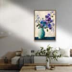 リビングに飾った青紫の花と青い花瓶の静物アートの設置イメージのアートパネル 設置イメージ 4