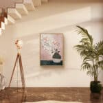 リビングに飾った桃色の花器モチーフの縦長アートの設置イメージのアートパネル 設置イメージ 7