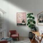 リビングに飾った桃色の花器モチーフの縦長アートの設置イメージのアートパネル 設置イメージ 5